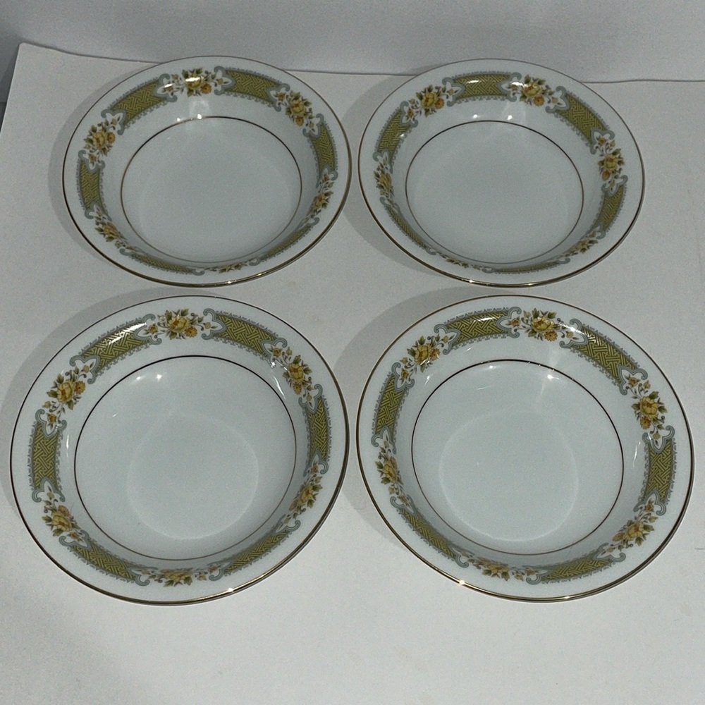 Noritake Autumn Rose Cereal Bowls 8” Replacement China